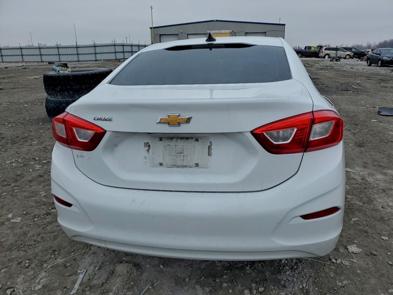 2016 CHEVROLET CRUZE