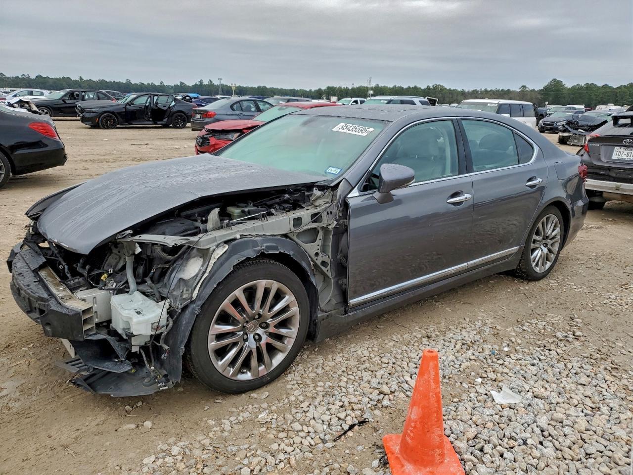 2017 LEXUS LS 460