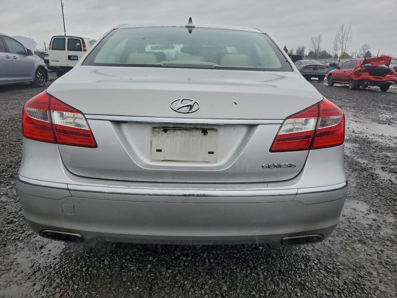 2012 HYUNDAI GENESIS