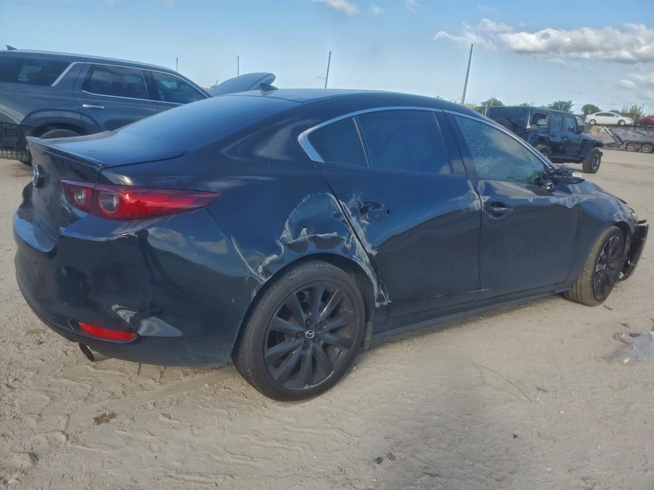 2025 MAZDA 3