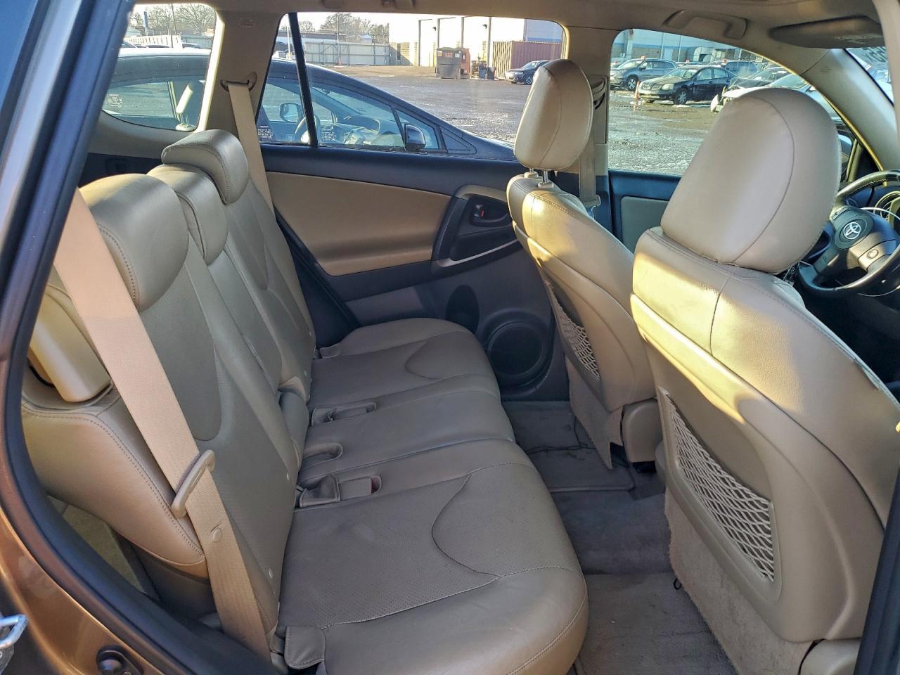 2011 TOYOTA RAV4