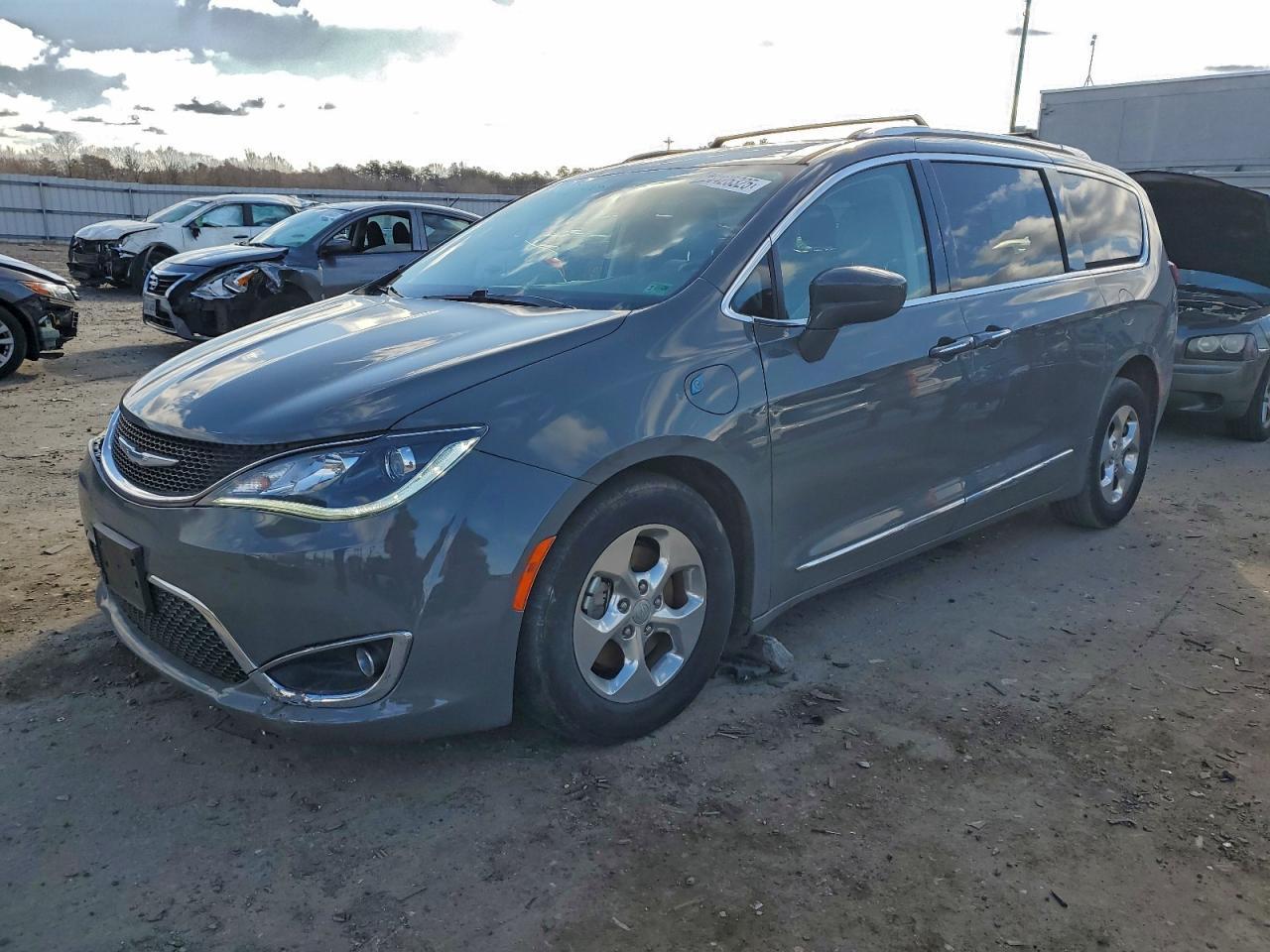 2020 CHRYSLER Pacifica
