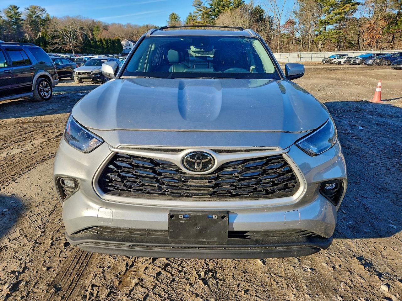2023 TOYOTA HIGHLANDER