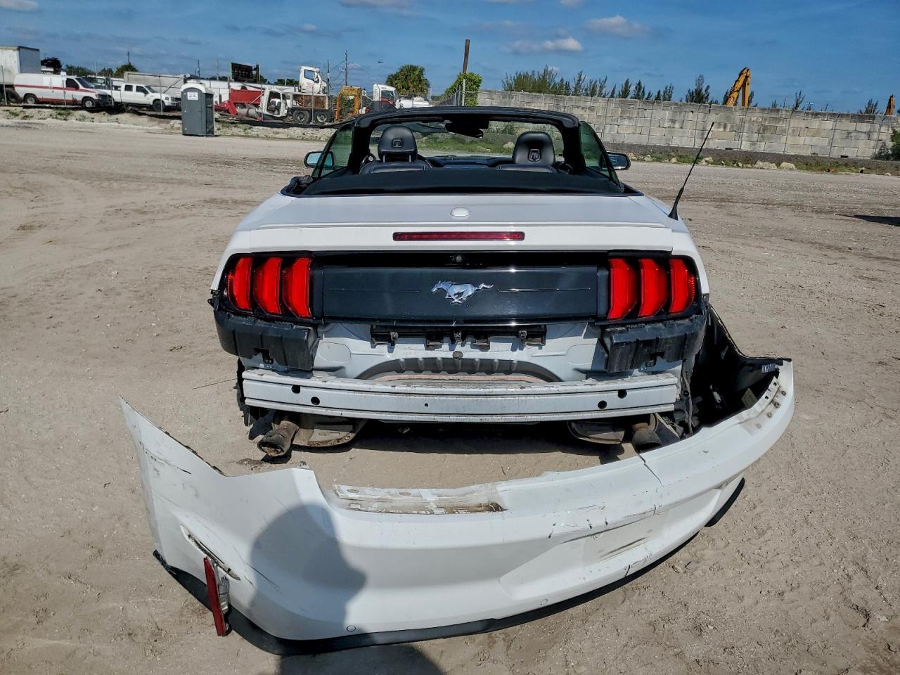 2021 FORD MUSTANG