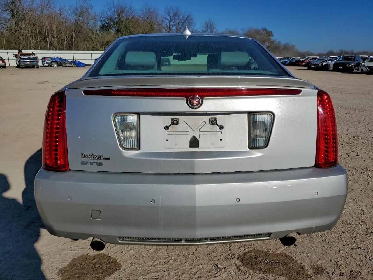 2011 CADILLAC STS