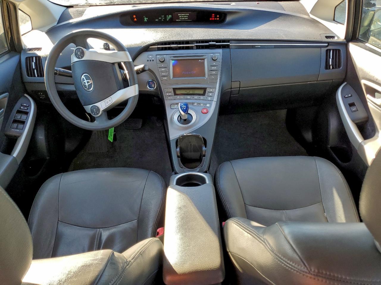 2013 TOYOTA PRIUS