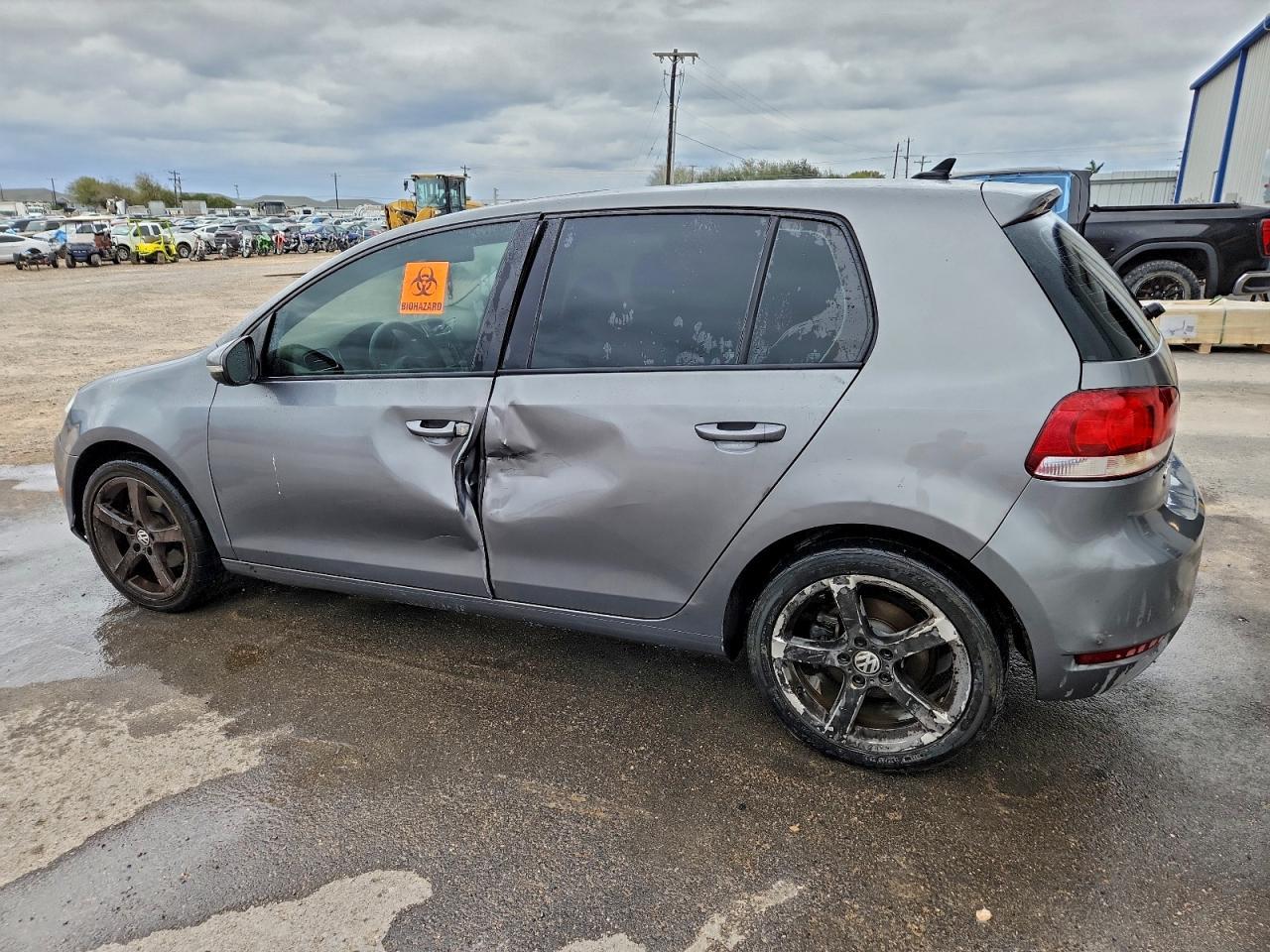 2014 VOLKSWAGEN GOLF