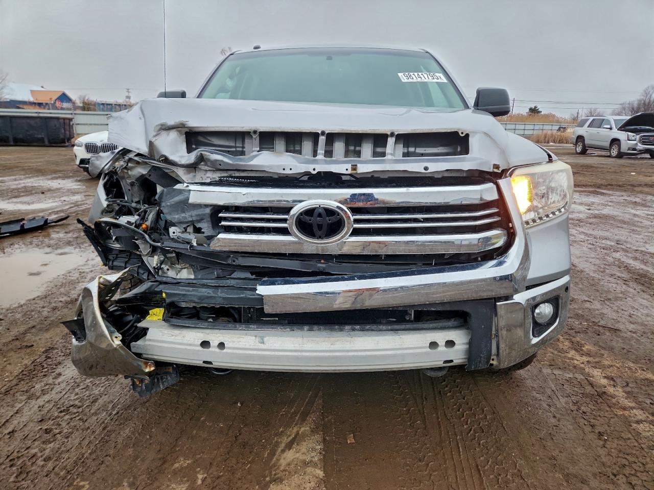 2016 TOYOTA TUNDRA