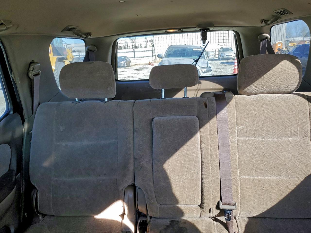 2002 TOYOTA Sequoia