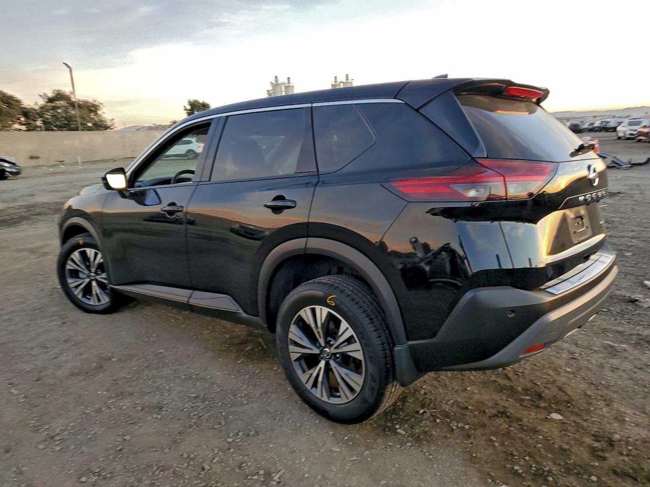 2021 NISSAN ROGUE