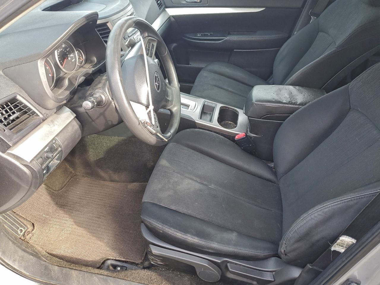 2013 SUBARU Outback