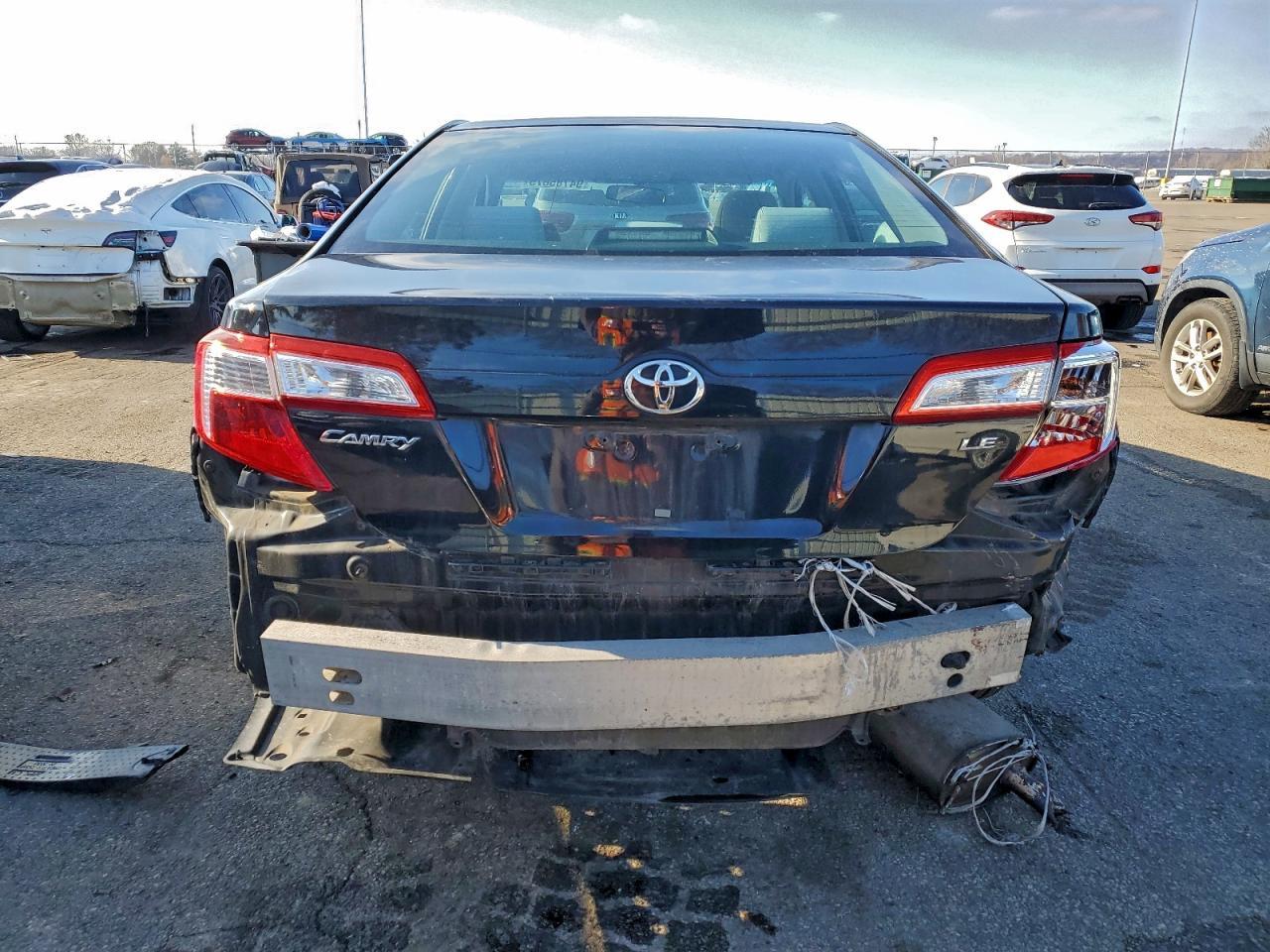 2012 TOYOTA CAMRY