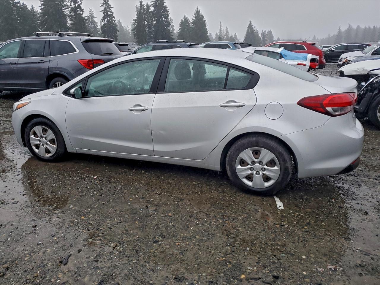 2017 KIA FORTE