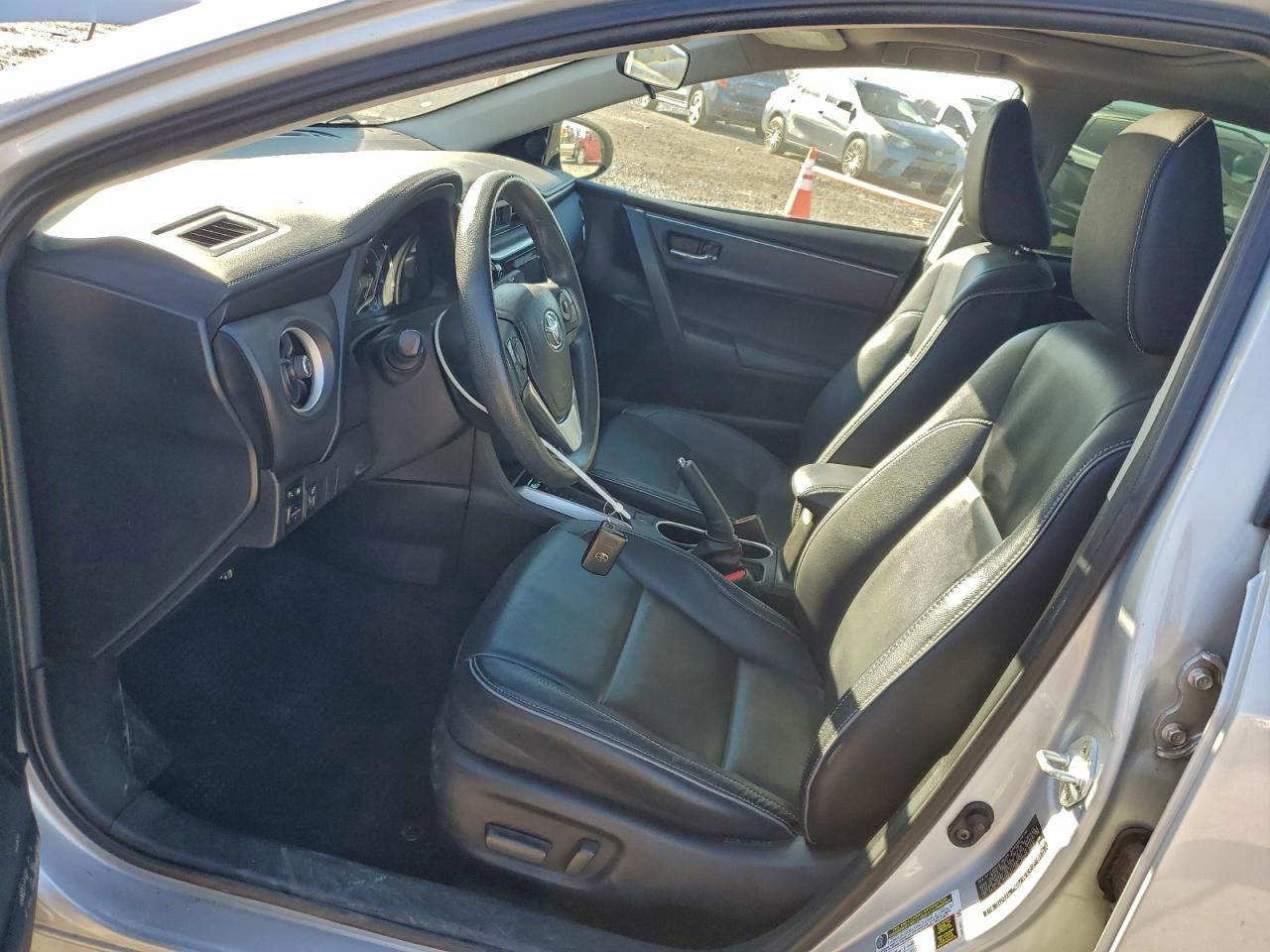 2017 TOYOTA COROLLA