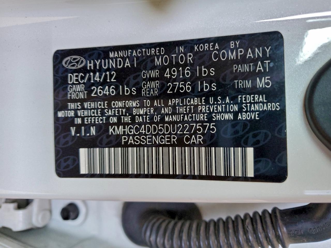 2013 HYUNDAI GENESIS