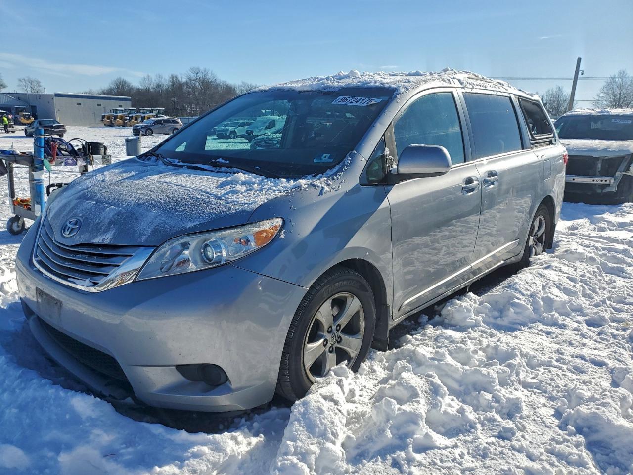 2015 TOYOTA SIENNA