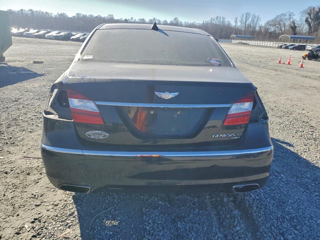 2013 HYUNDAI GENESIS