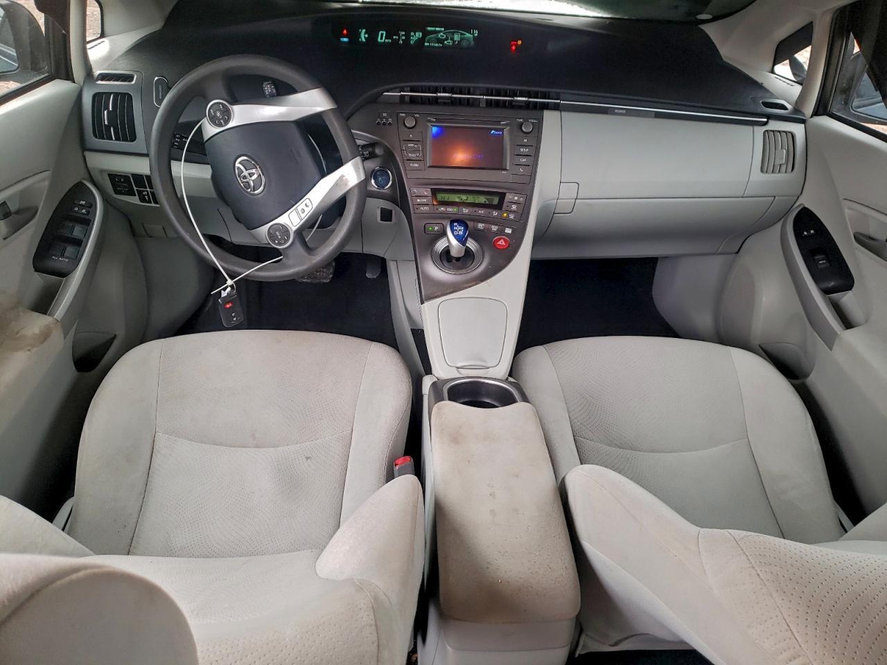 2013 TOYOTA PRIUS