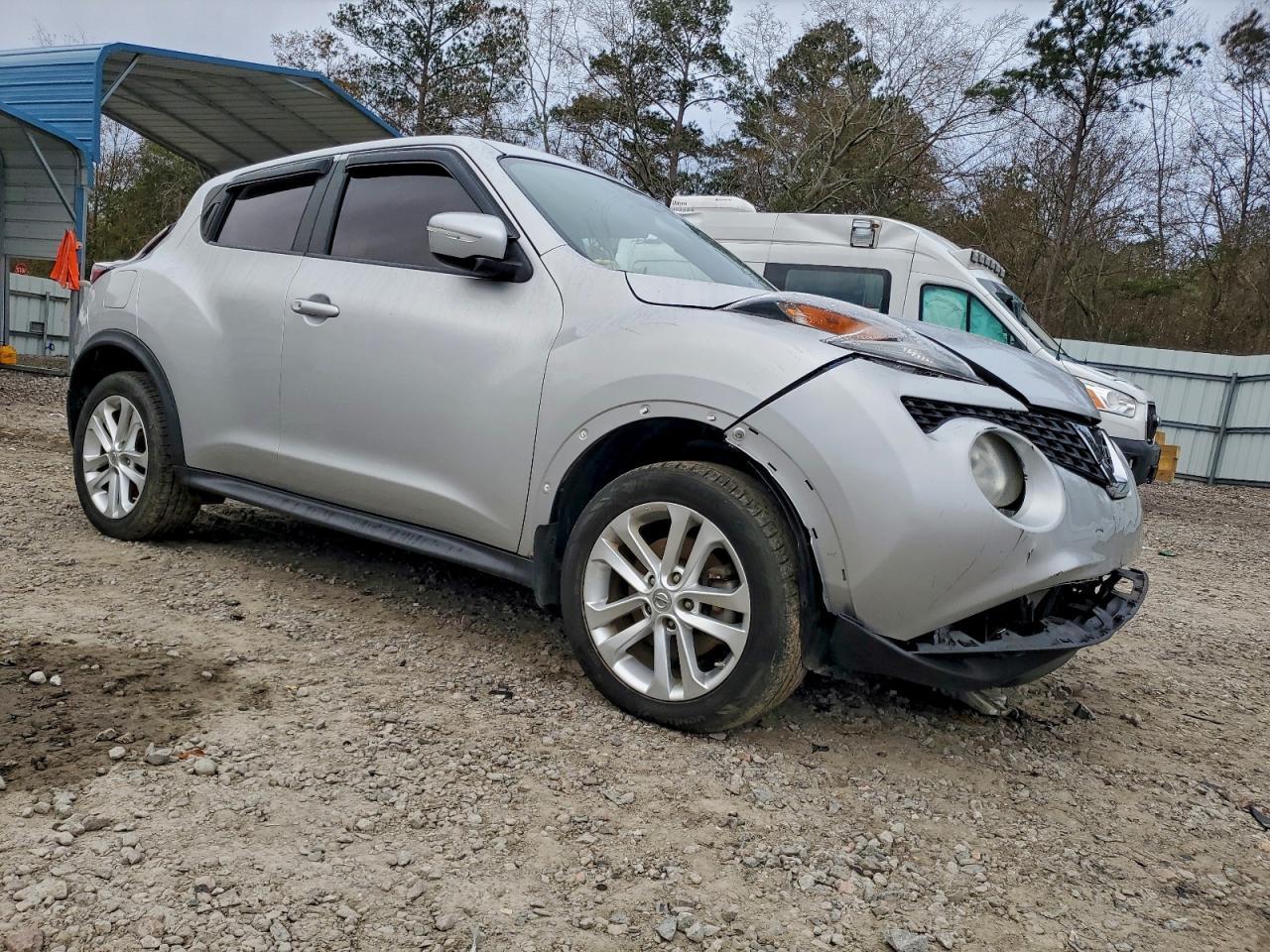 2016 NISSAN Juke