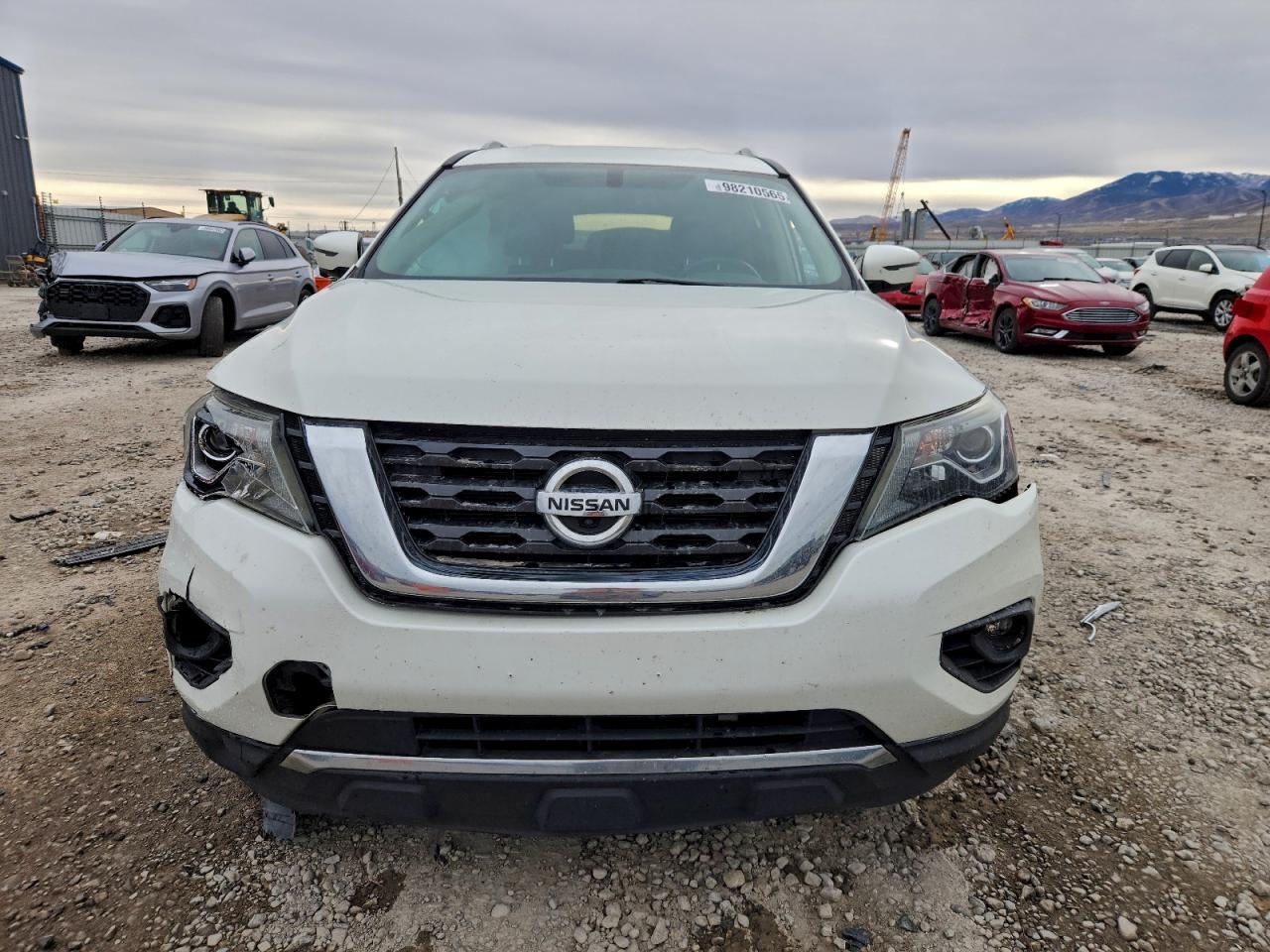 2017 NISSAN PATHFINDER