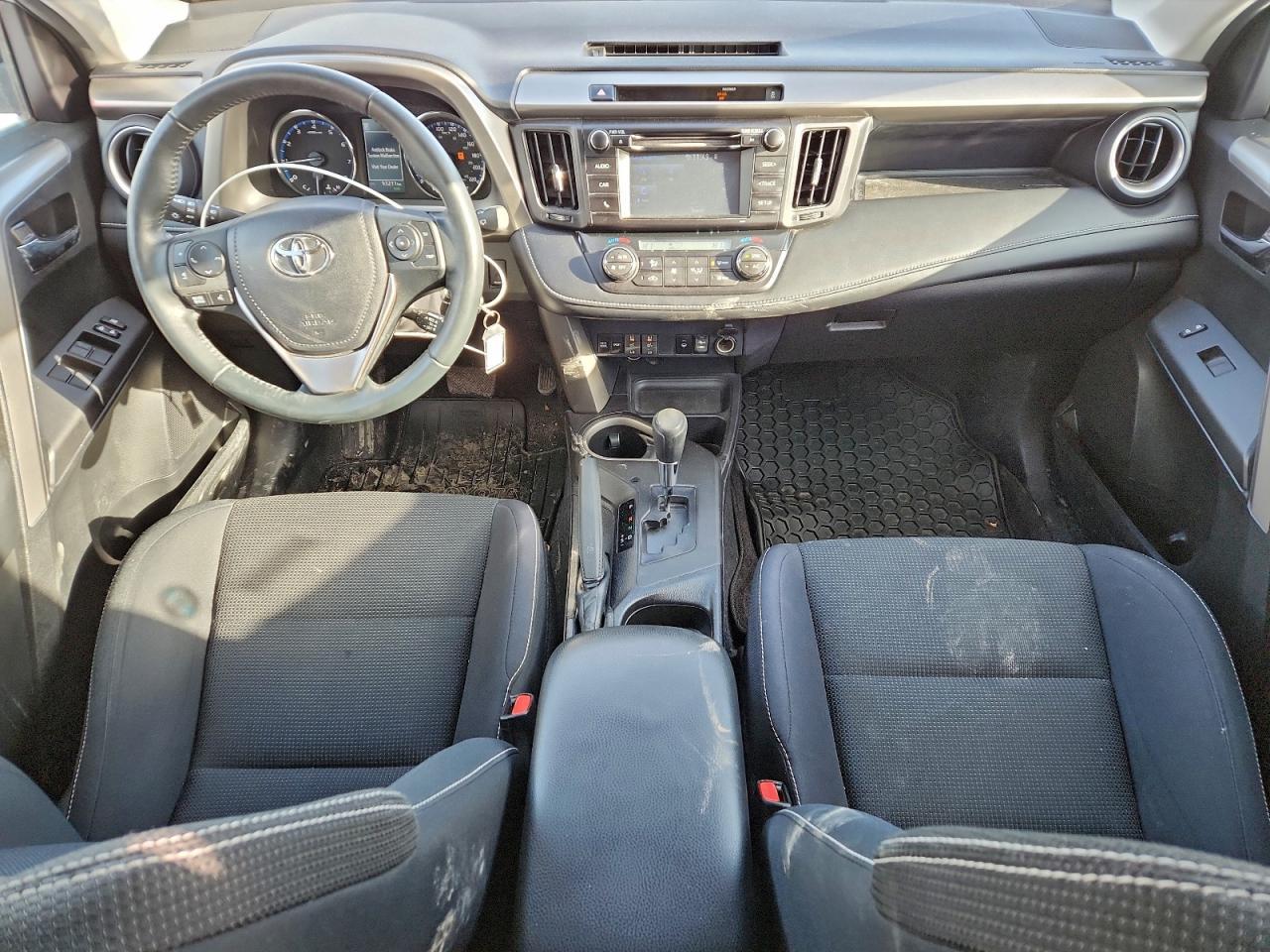 2016 TOYOTA RAV4