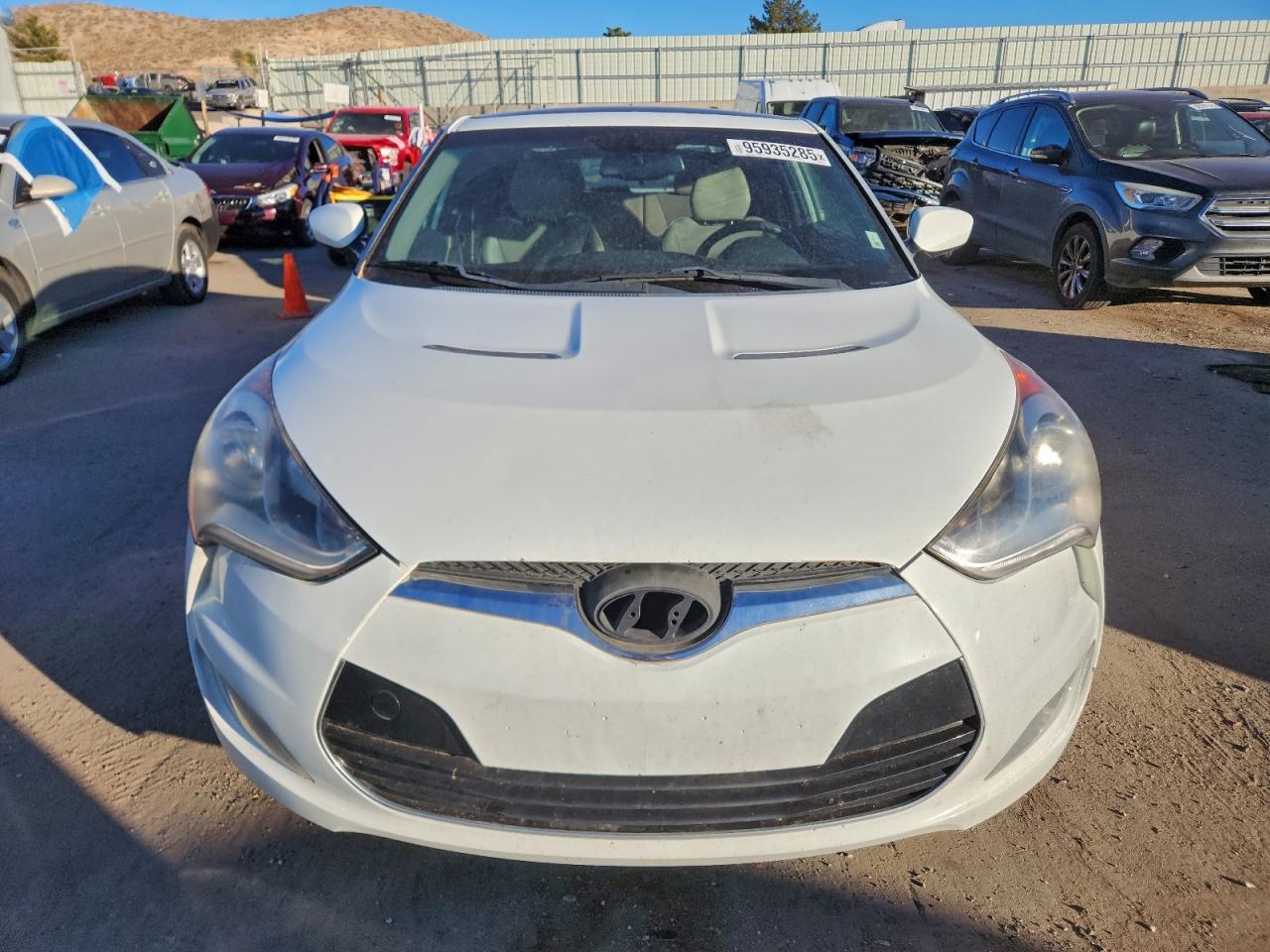 2013 HYUNDAI VELOSTER
