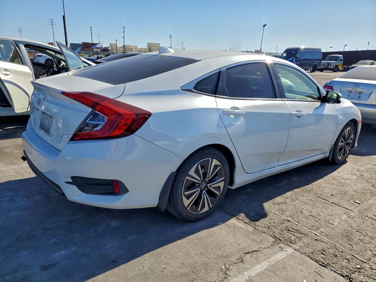 2018 HONDA CIVIC