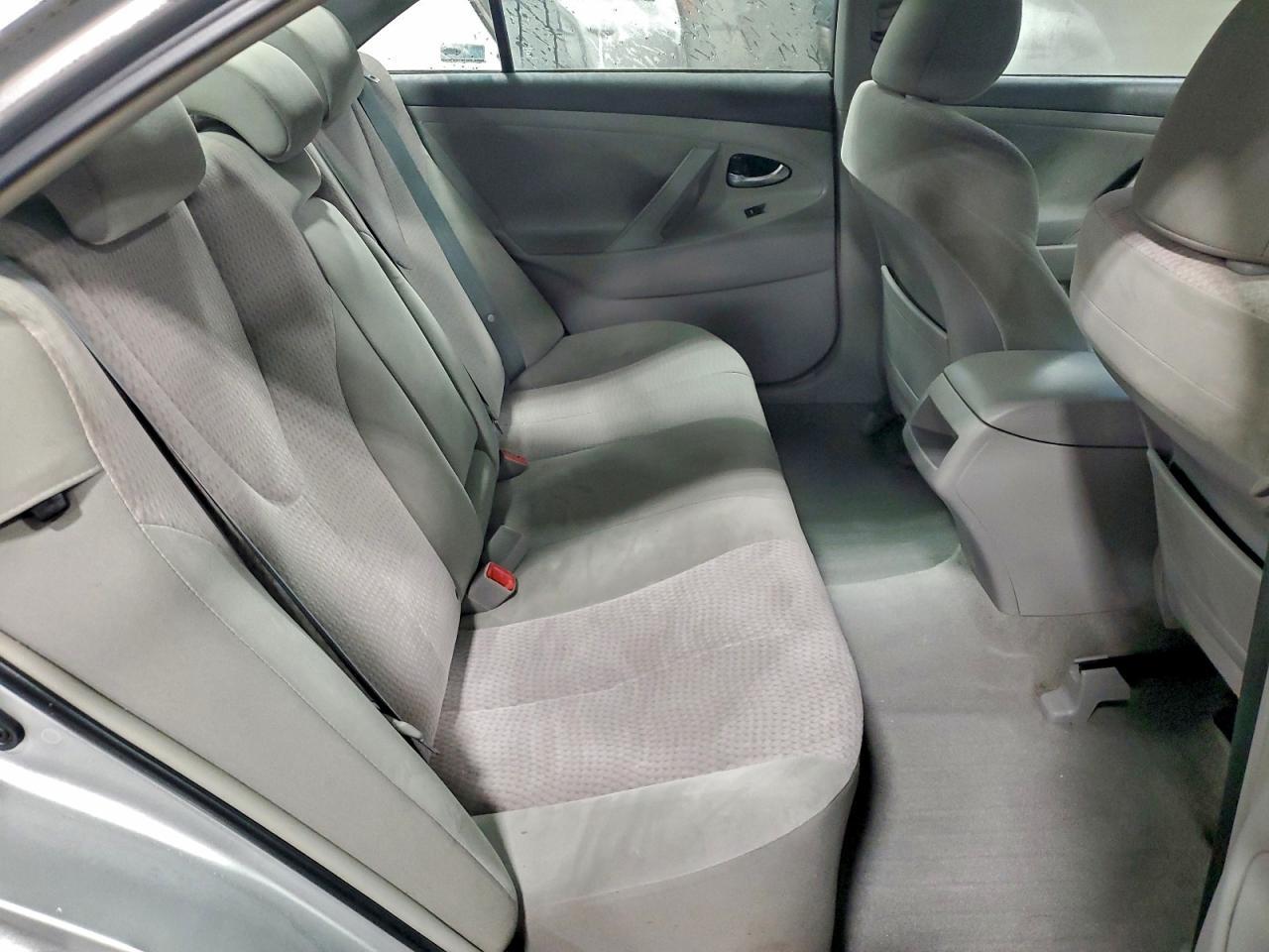 2011 TOYOTA CAMRY