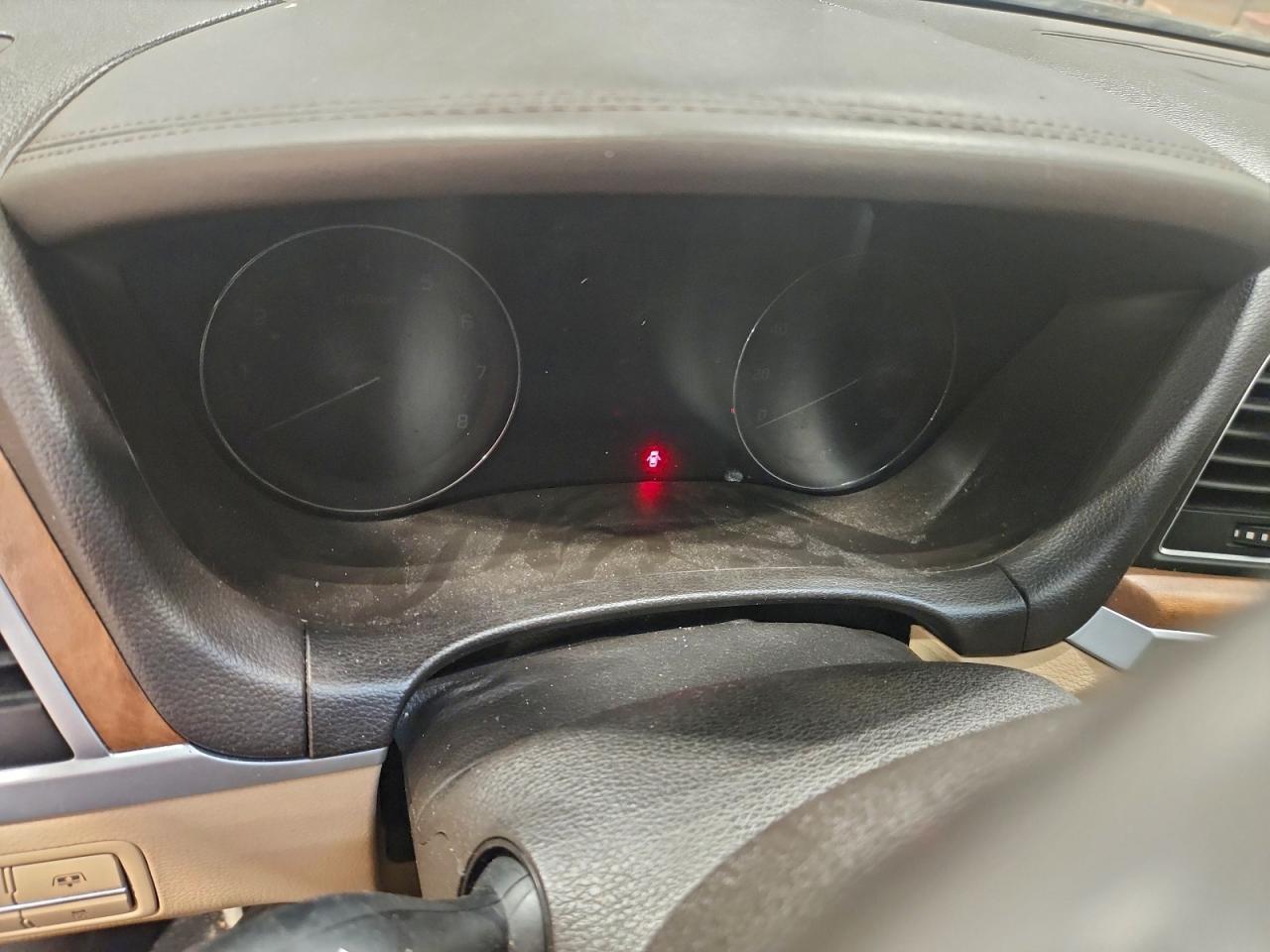 2015 HYUNDAI GENESIS