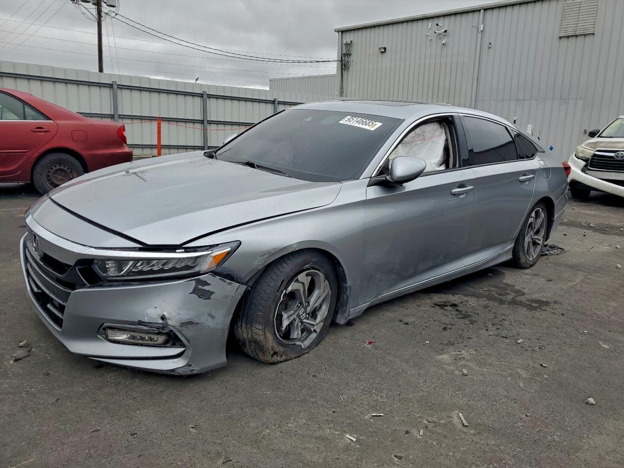 2019 HONDA ACCORD