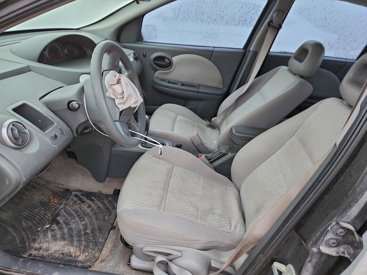 2005 SATURN Ion