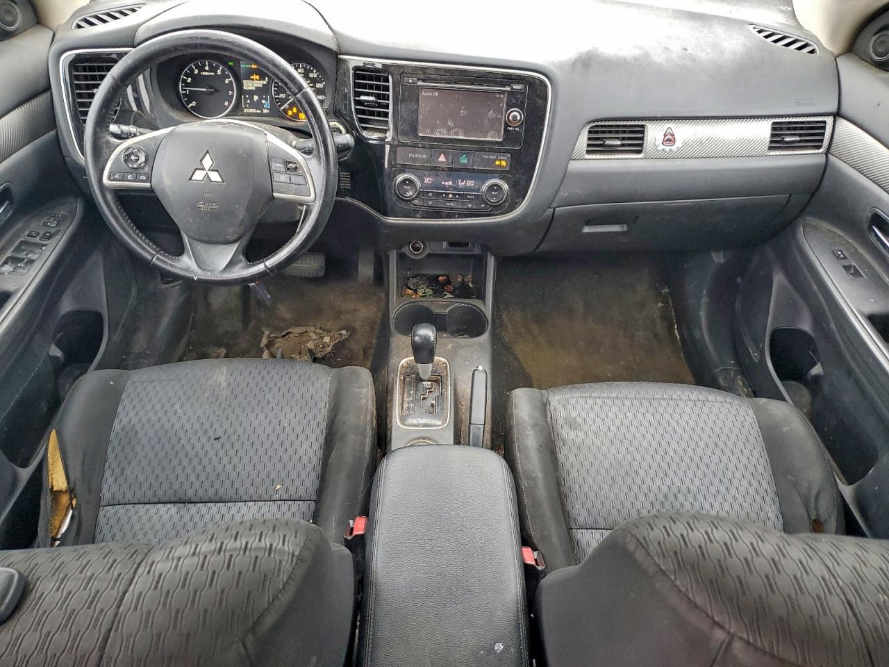 2014 MITSUBISHI outlander