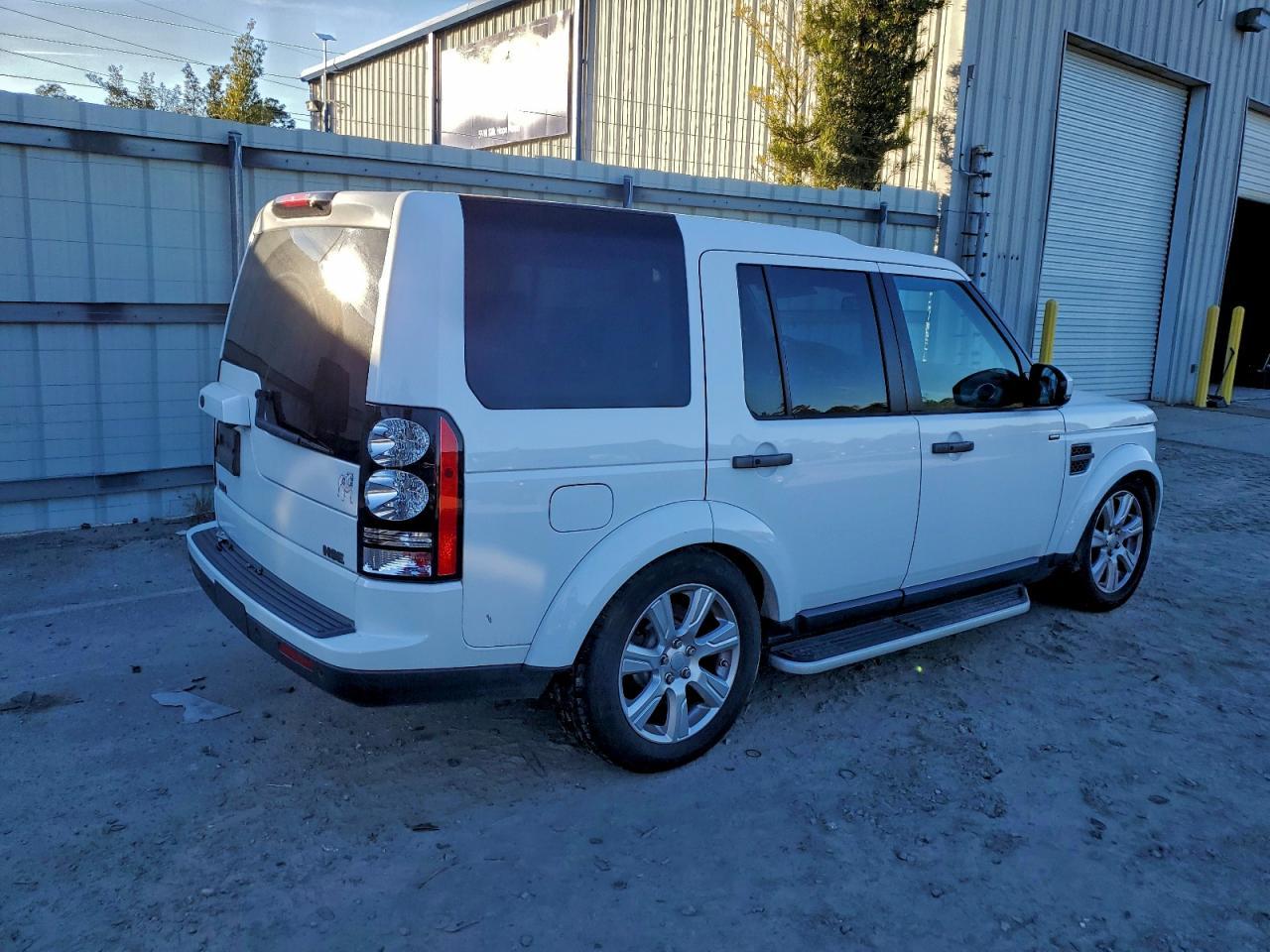 2016 LAND ROVER LR4