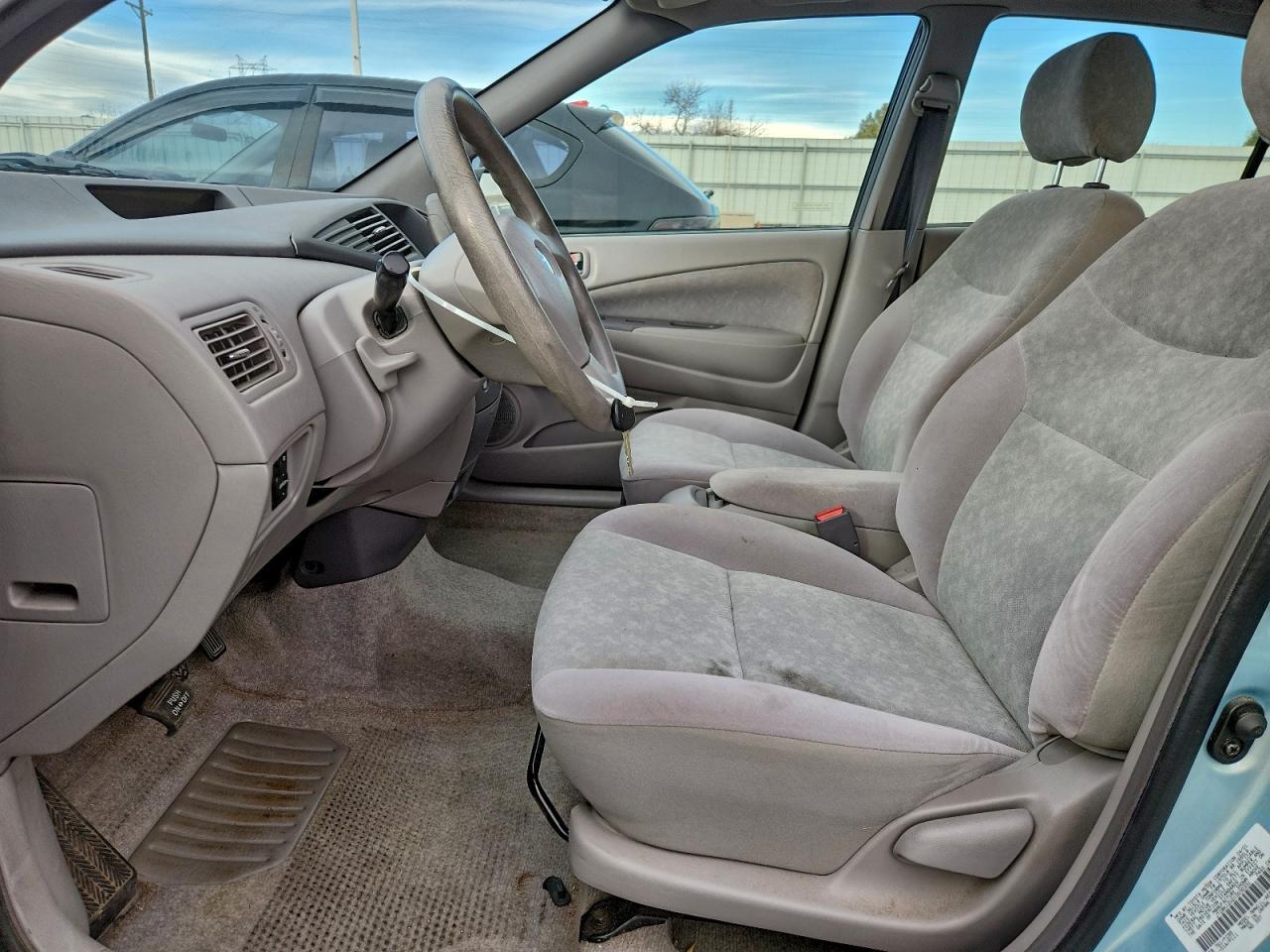 2001 TOYOTA PRIUS