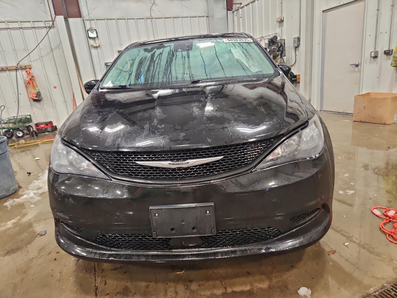 2023 CHRYSLER Voyager