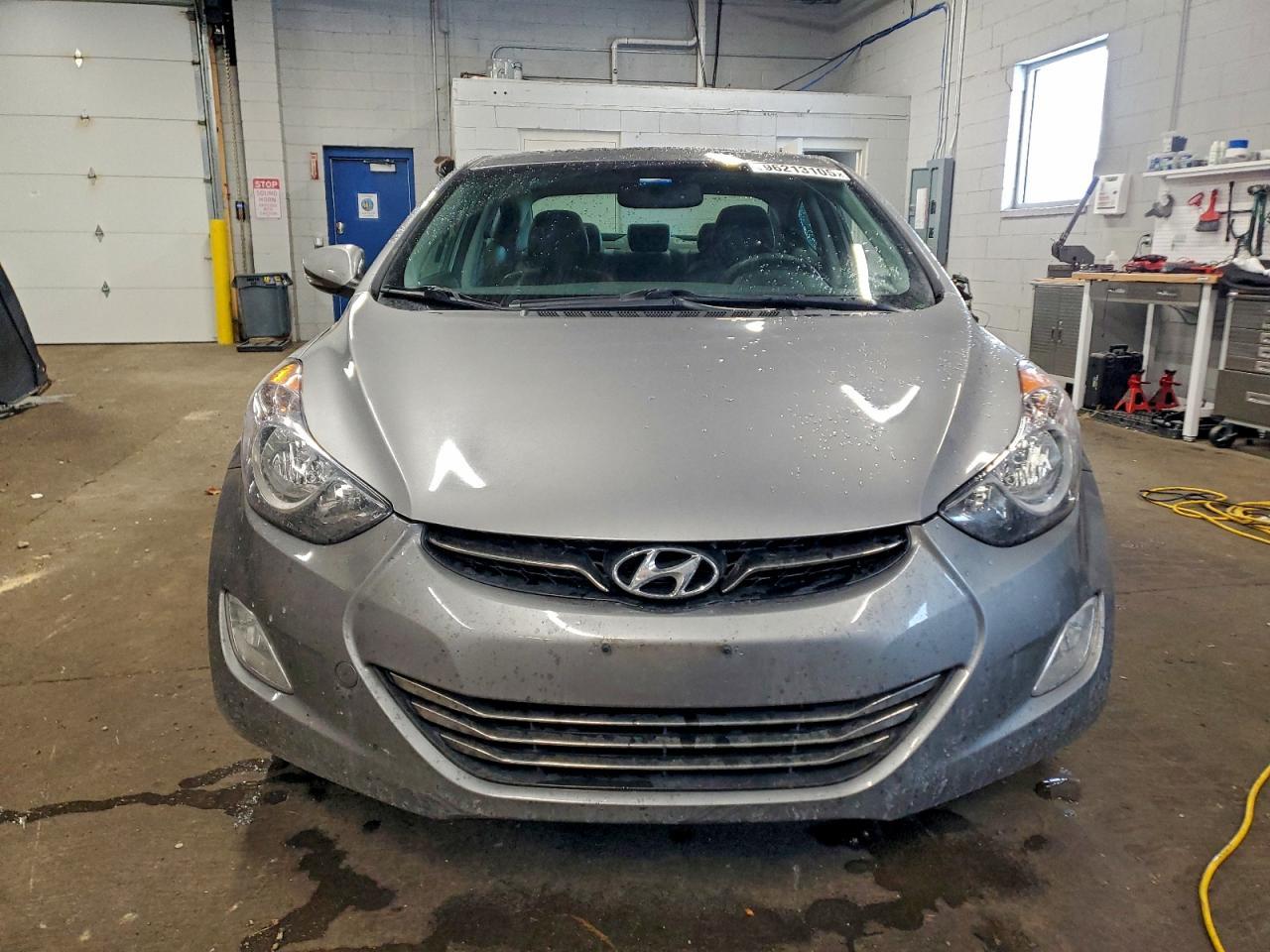 2012 HYUNDAI ELANTRA