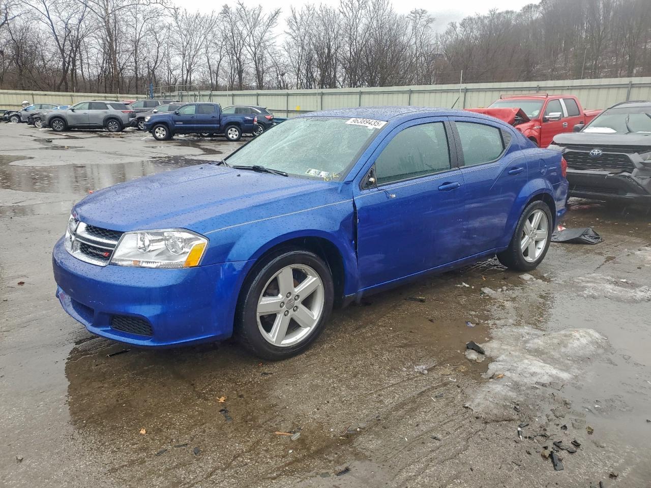 2013 DODGE Avenger