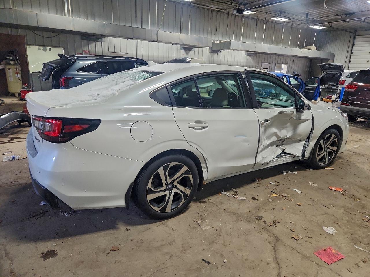 2021 SUBARU Legacy