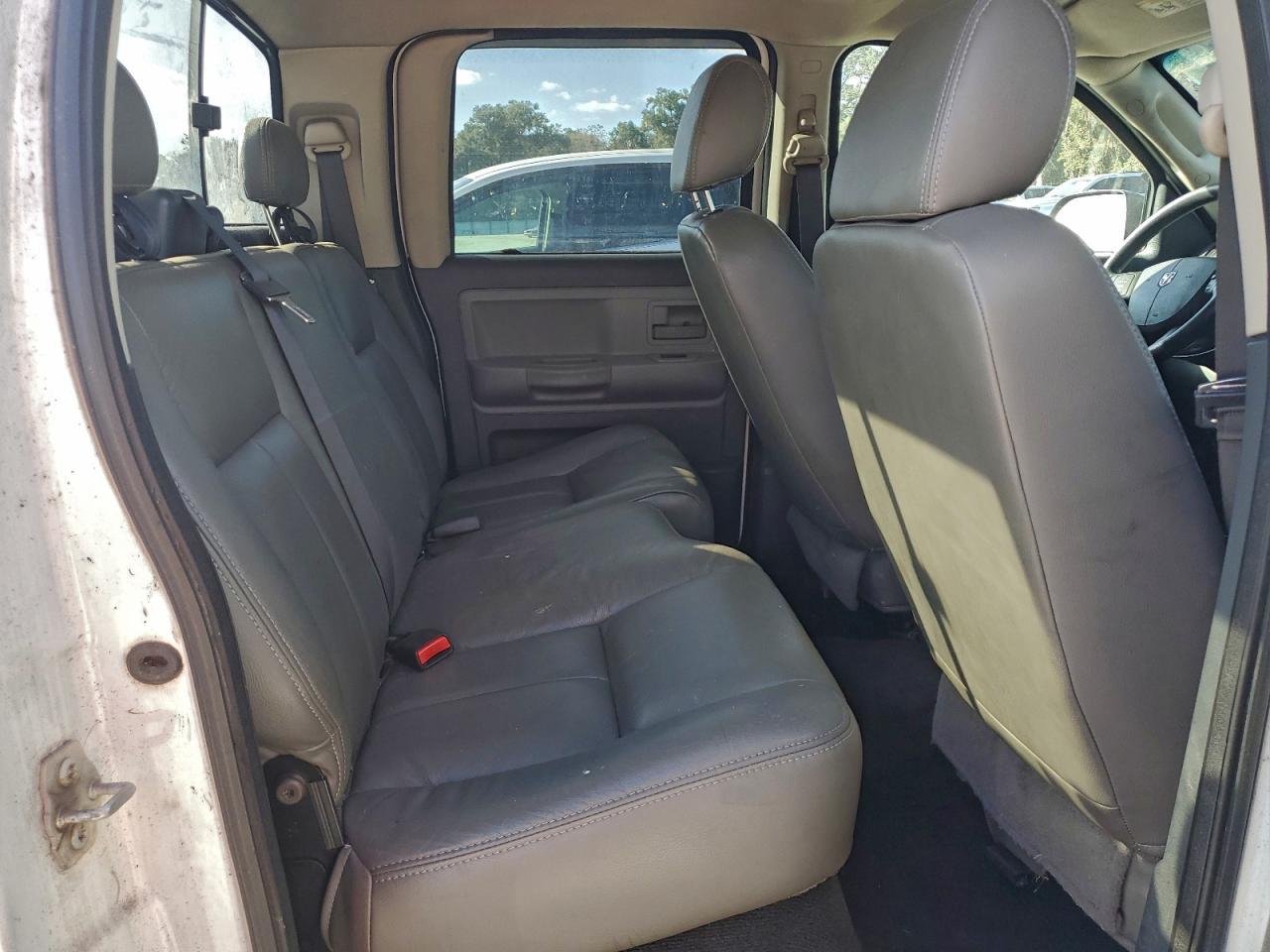 2008 DODGE Dakota