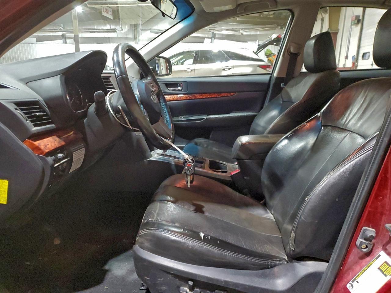 2011 SUBARU Legacy