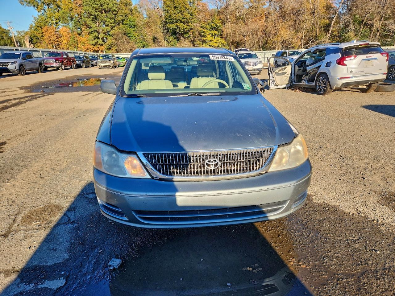 2001 TOYOTA Avalon