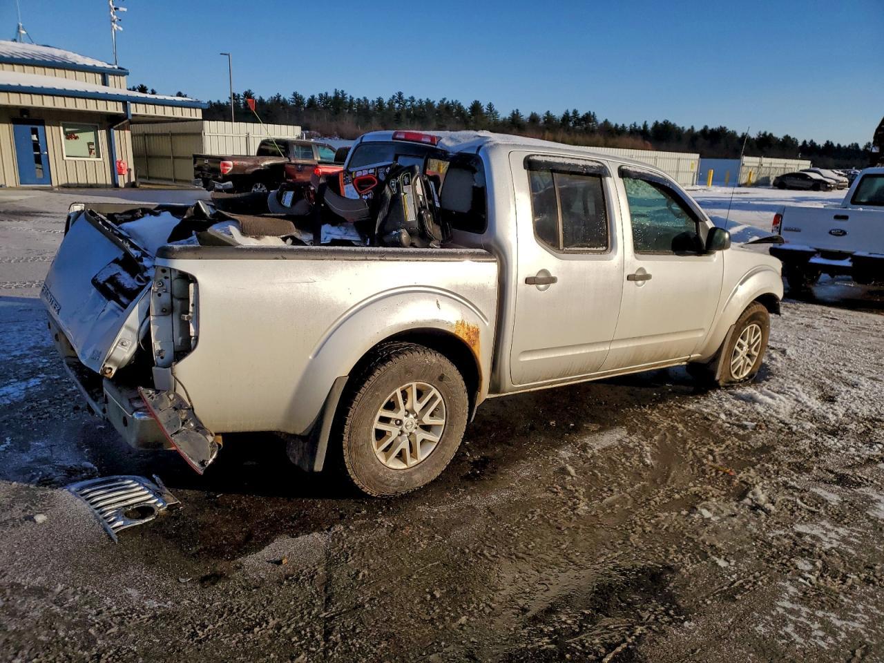 2014 NISSAN Frontier