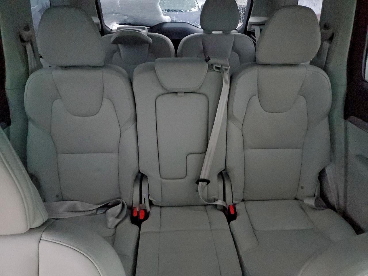 2024 VOLVO XC90