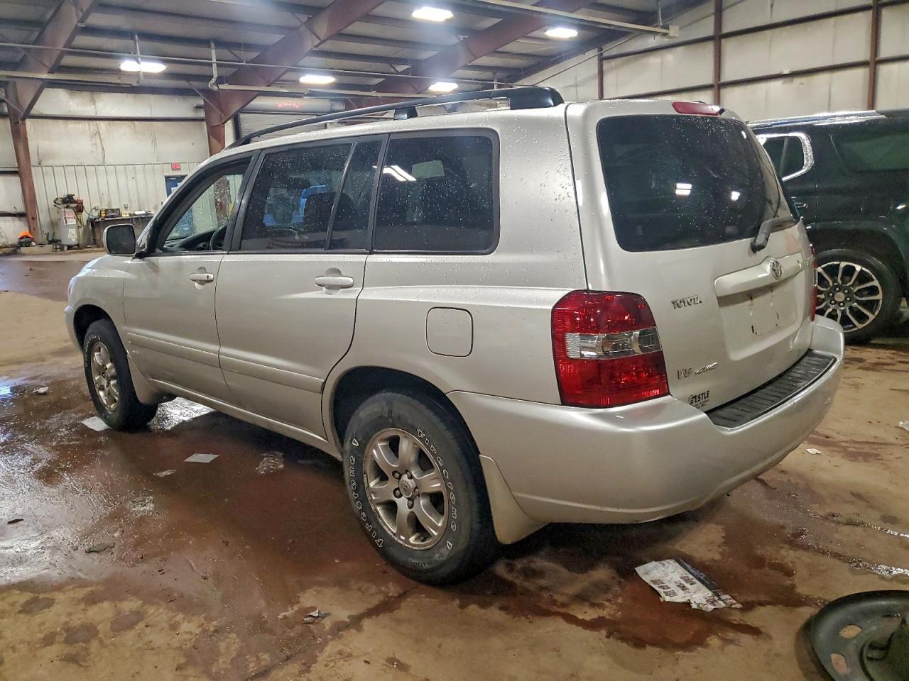 2005 TOYOTA HIGHLANDER