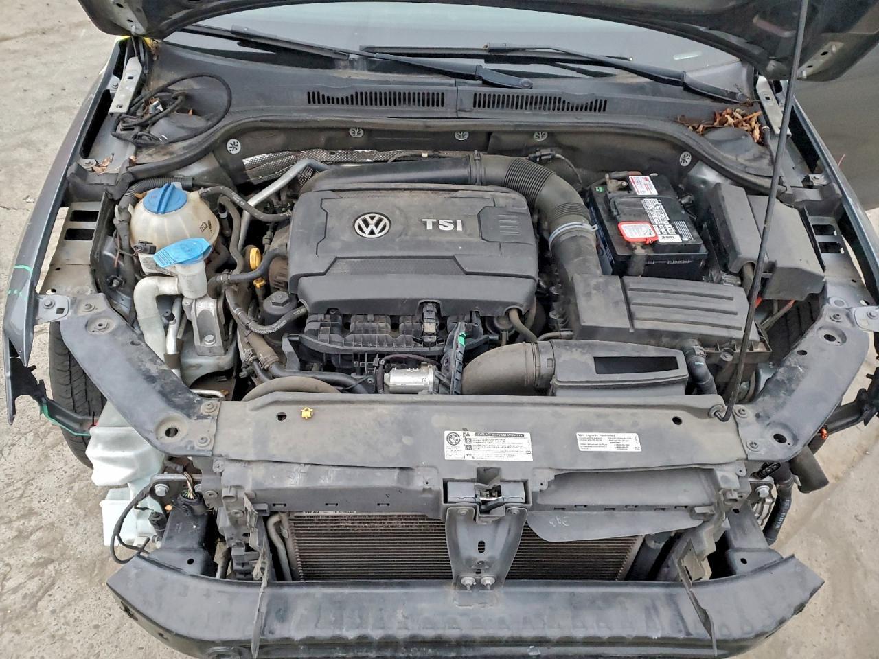 2015 VOLKSWAGEN JETTA