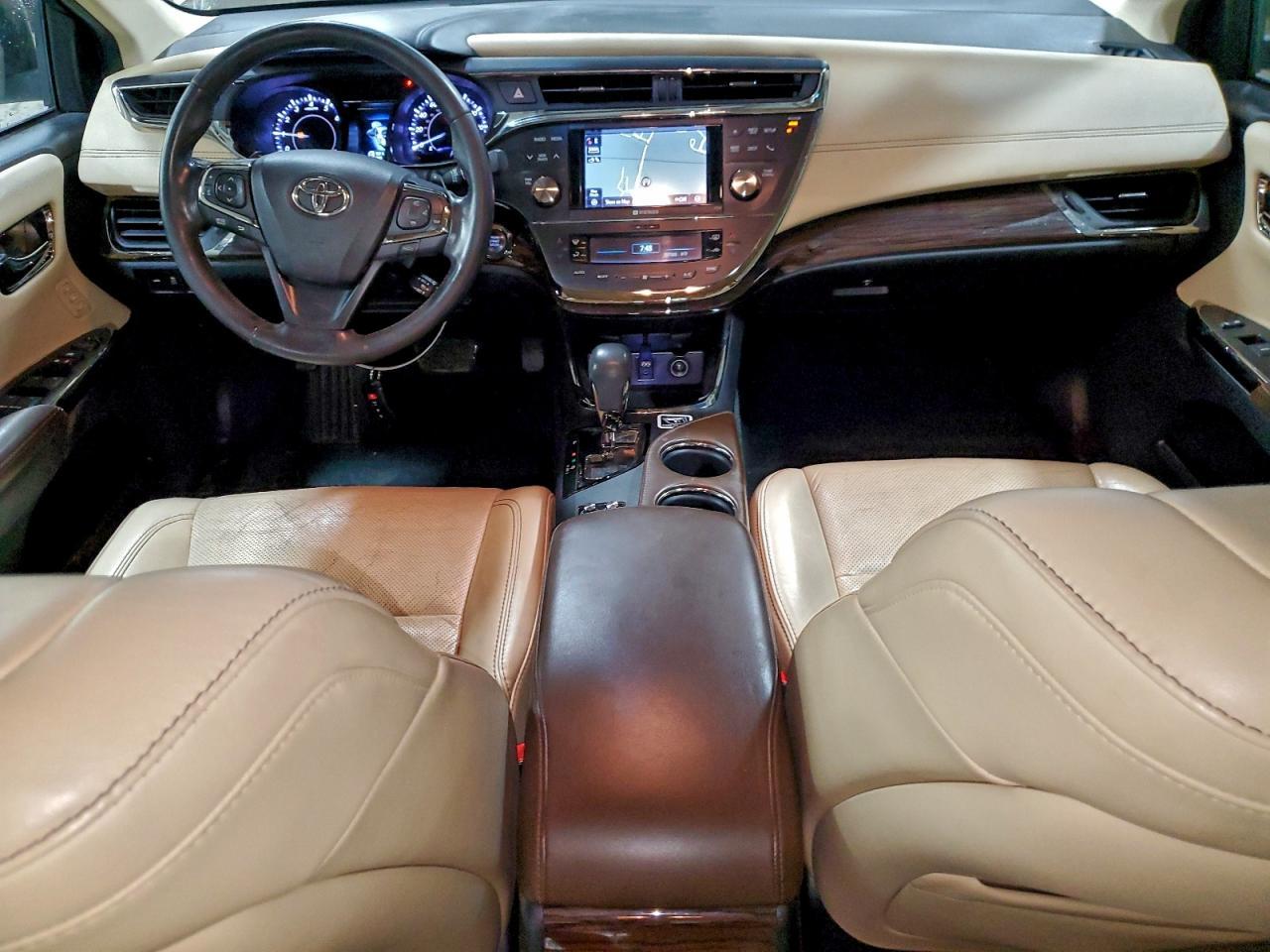 2013 TOYOTA Avalon