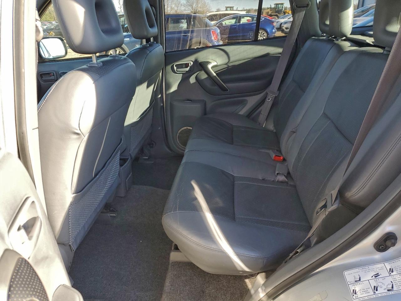 2001 TOYOTA RAV4