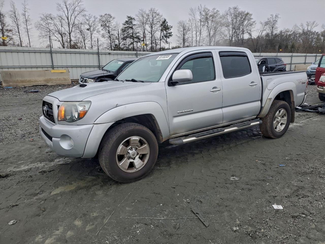 2011 TOYOTA TACOMA