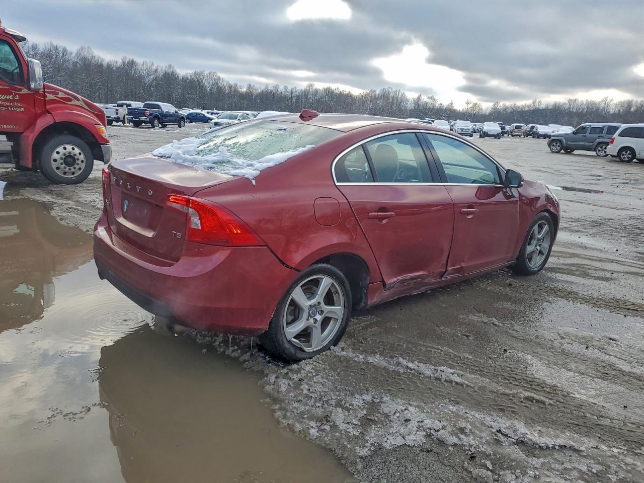 2013 VOLVO S60