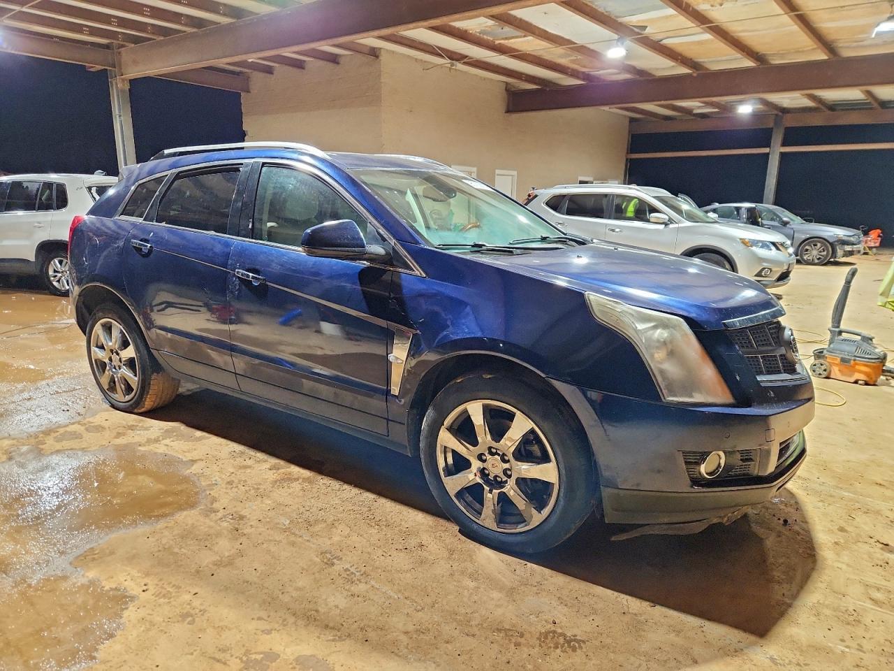 2010 CADILLAC SRX